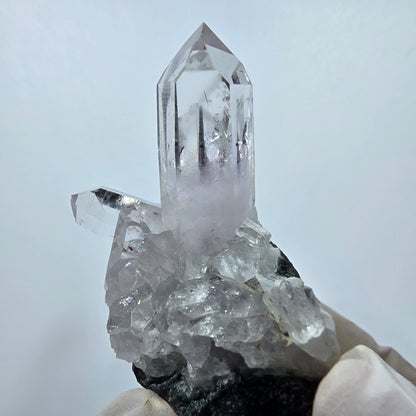 Spécimen d'améthyste fantôme, hématite, calcite, préhnite, mine de Streep, Namibie, 50 x 45 x 25 mm 
