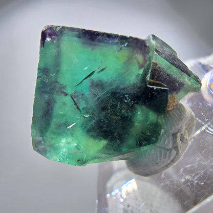 Spécimen rare de cube de fluorite fantôme, vert zonal et violet, Okorusu, Namibie, 22 x 19 x 14 mm 