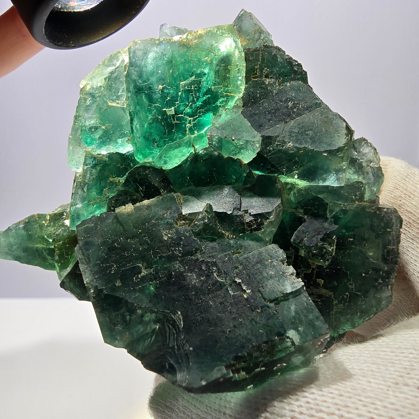 Grand spécimen de cube de fluorite fantôme, vert parqueté Okorusu, Namibie 80*72*49mm 