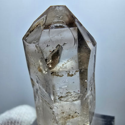 Pointe de quartz fumé Enhydro Phantom, 1x Bubble Goboboseb, Namibie 39*16*16mm 