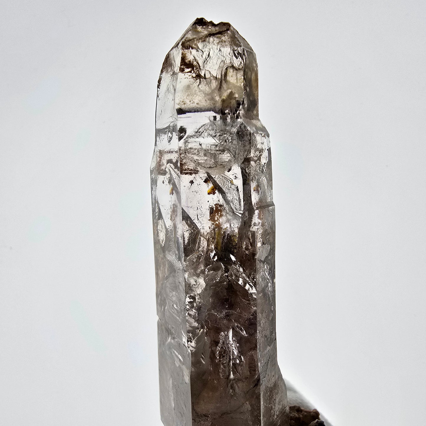 Sceptre DT en quartz fumé squelette Enhydro, parure de poche Valentine en calcite UV. Namibie 128 x 32 x 27 mm 