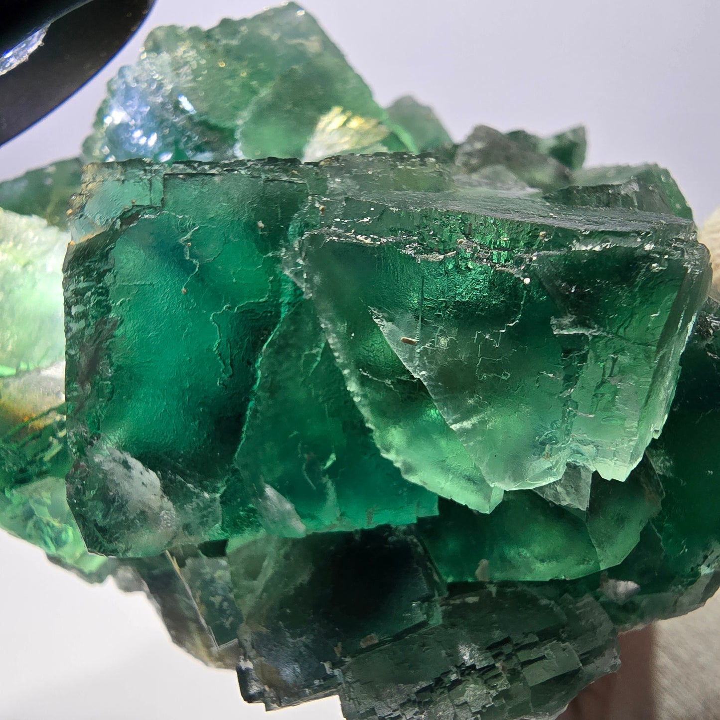 Grand spécimen de cube de fluorite fantôme, vert parqueté Okorusu Namibie 113*95*54mm 
