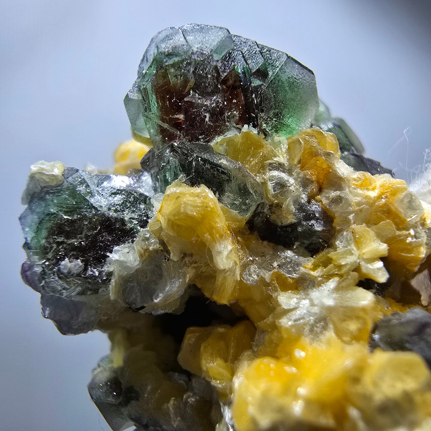 Phantom Fluorite Cube hexagonal, Muscovite specimen Erongo, Namibia 47*37*27mm 