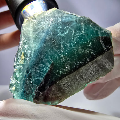 Spécimen de cube de fluorite fantôme transparente, vert parqueté, Okorusu, Namibie, 58 x 46 x 23 mm 