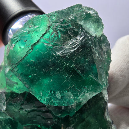 Rare spécimen de cube de fluorite fantôme, parqueté vert Okorusu, Namibie, 79 x 72 x 36 mm 