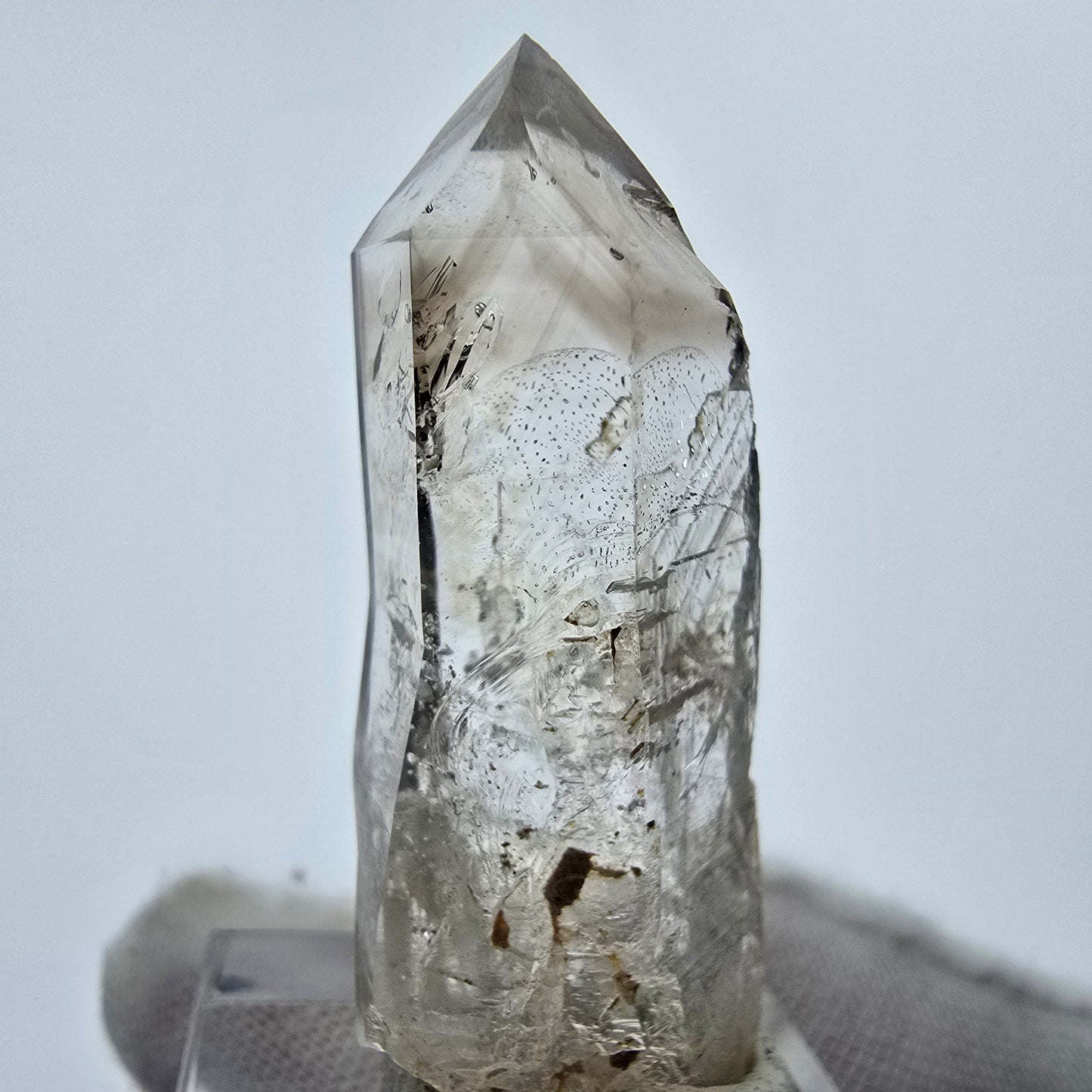 Enhydro Phantom Smoky Quartz Sceptre Tip 1x Bubble Goboboseb, Namibie 42*15*11mm 