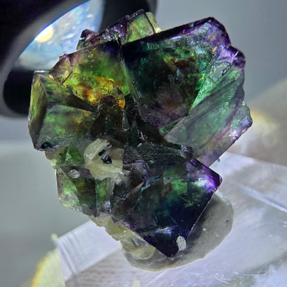 Spécimen de cube de fluorite fantôme zonal, de muscovite et de tourmaline Schorl, Erongo, Namibie, 24 x 18 x 11 mm 