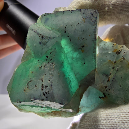 Grand spécimen de cube de fluorite fantôme, parqueté zonal Okorusu Namibie 74*68*36mm 