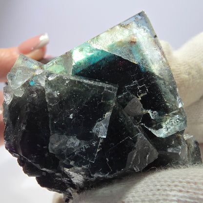 Cube de fluorite fantôme parqueté vert violet Okorusu Namibie 58*37*30mm 