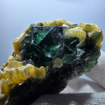Cube de fluorite fantôme zonal, spécimen de muscovite, Erongo, Namibie, 60 x 33 x 33 mm 