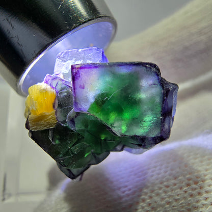 Fluorite fantôme zonale, muscovite, tourmaline Schörl, quartz fumé Erongo, Namibie 27*20*17 mm 