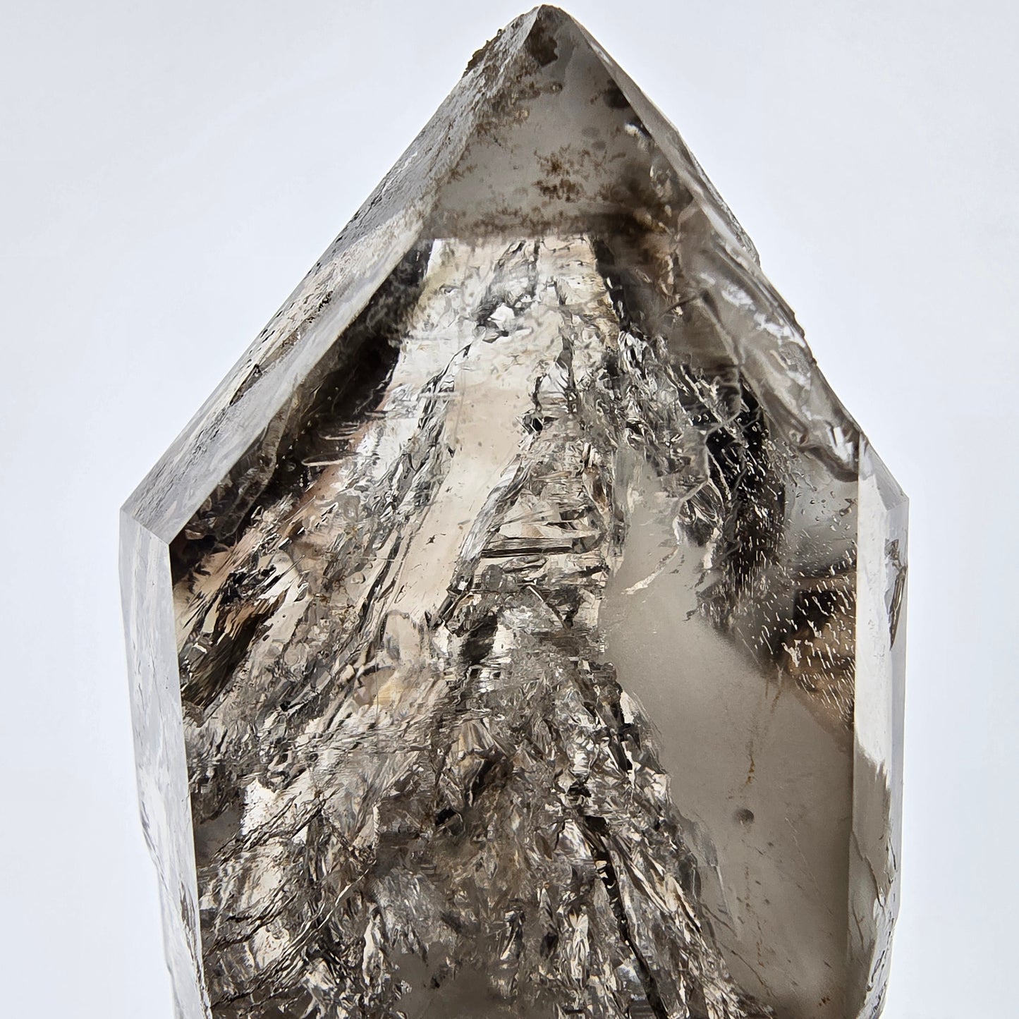 Sceptre fantôme squelette en quartz fumé DT, poche Saint-Valentin en calcite UV, Namibie 89 x 47 x 32 mm 