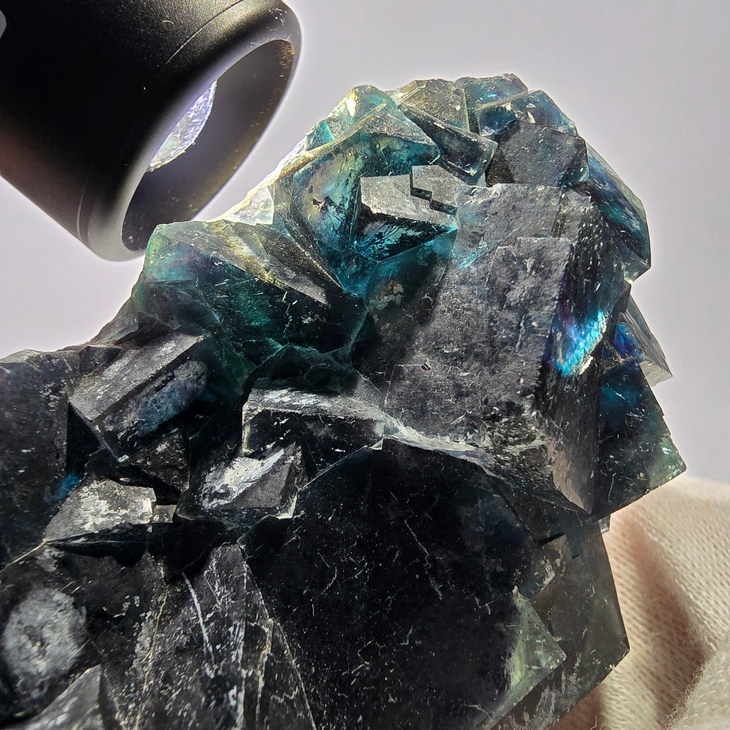 Grand spécimen de cube de fluorite fantôme, zonal – Nouvelle découverte ! Okorusu, Namibie, 116 x 72 x 30 mm 