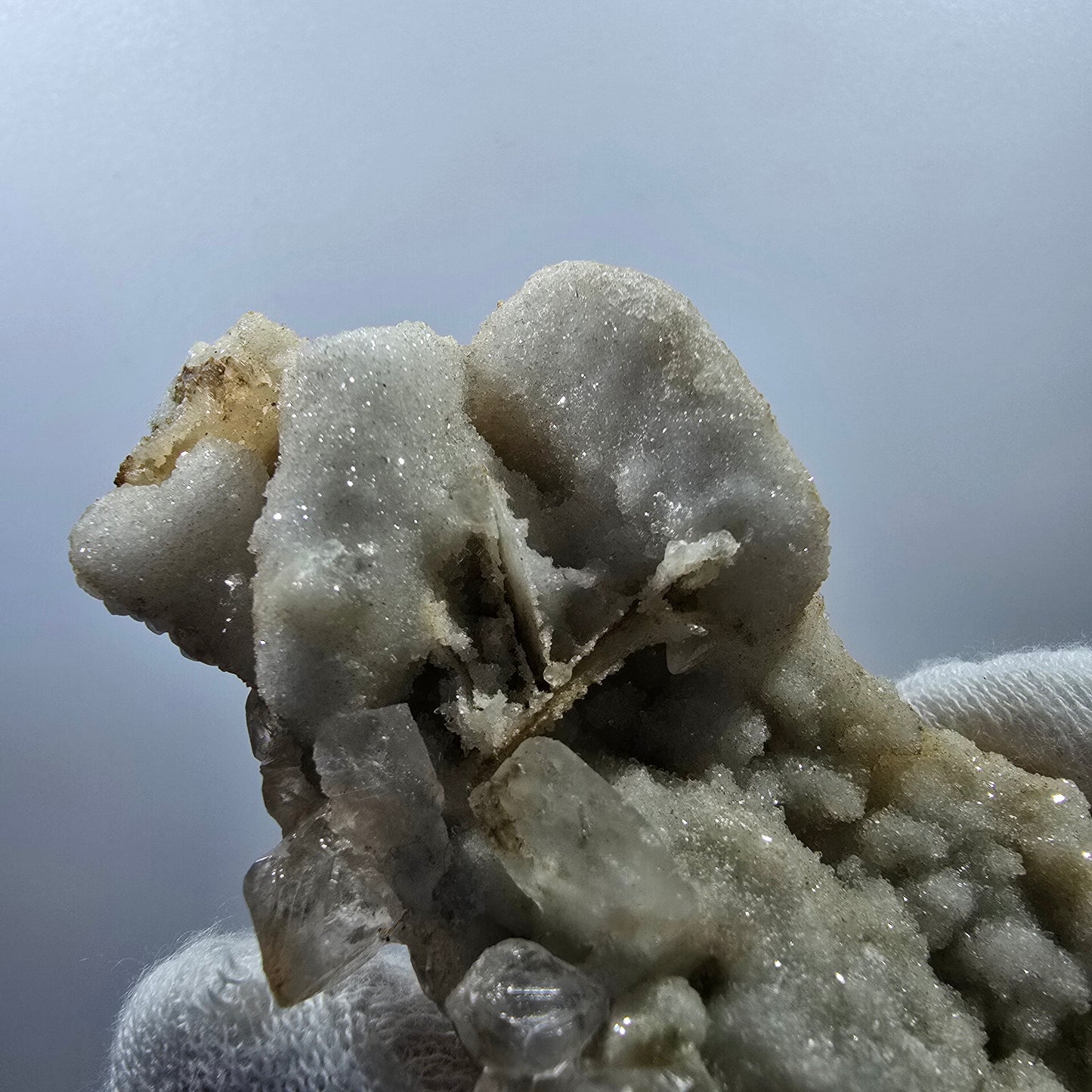 Spécimen rare de calcite UV, mine Valentine Pocket, Goboboseb, Namibie, 88 x 44 x 29 mm 