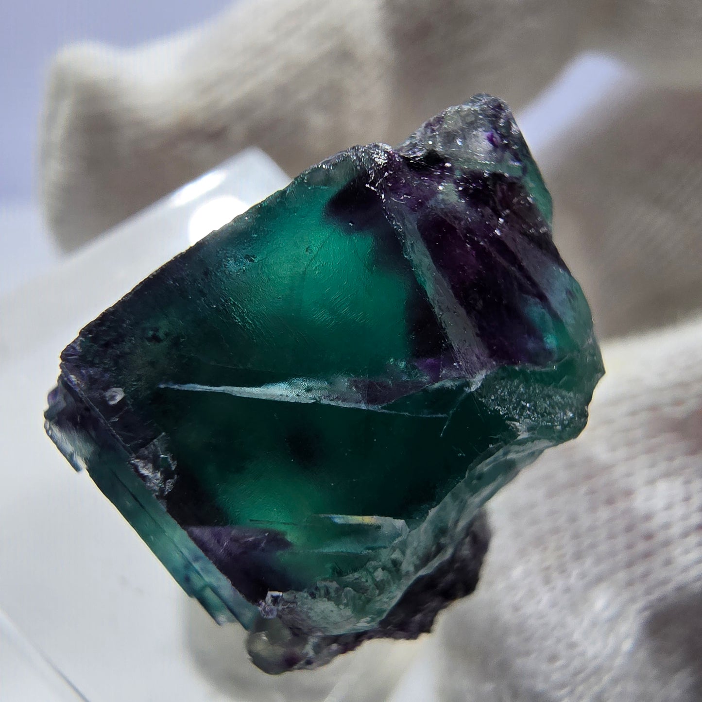 Rare cube de fluorite fantôme, vert violet zonal Okorusu, Namibie 26*24*18 mm 
