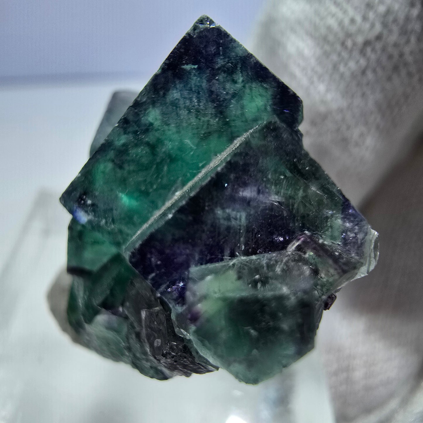 Seltene Phantom Fluorit Würfel Stufe zonal grün lila Okorusu, Namibia 28*25*17mm