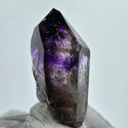 Phantom Amethyst Kristall lila Goboboseb, Namibia 38*20*14mm Mineraliensammlung