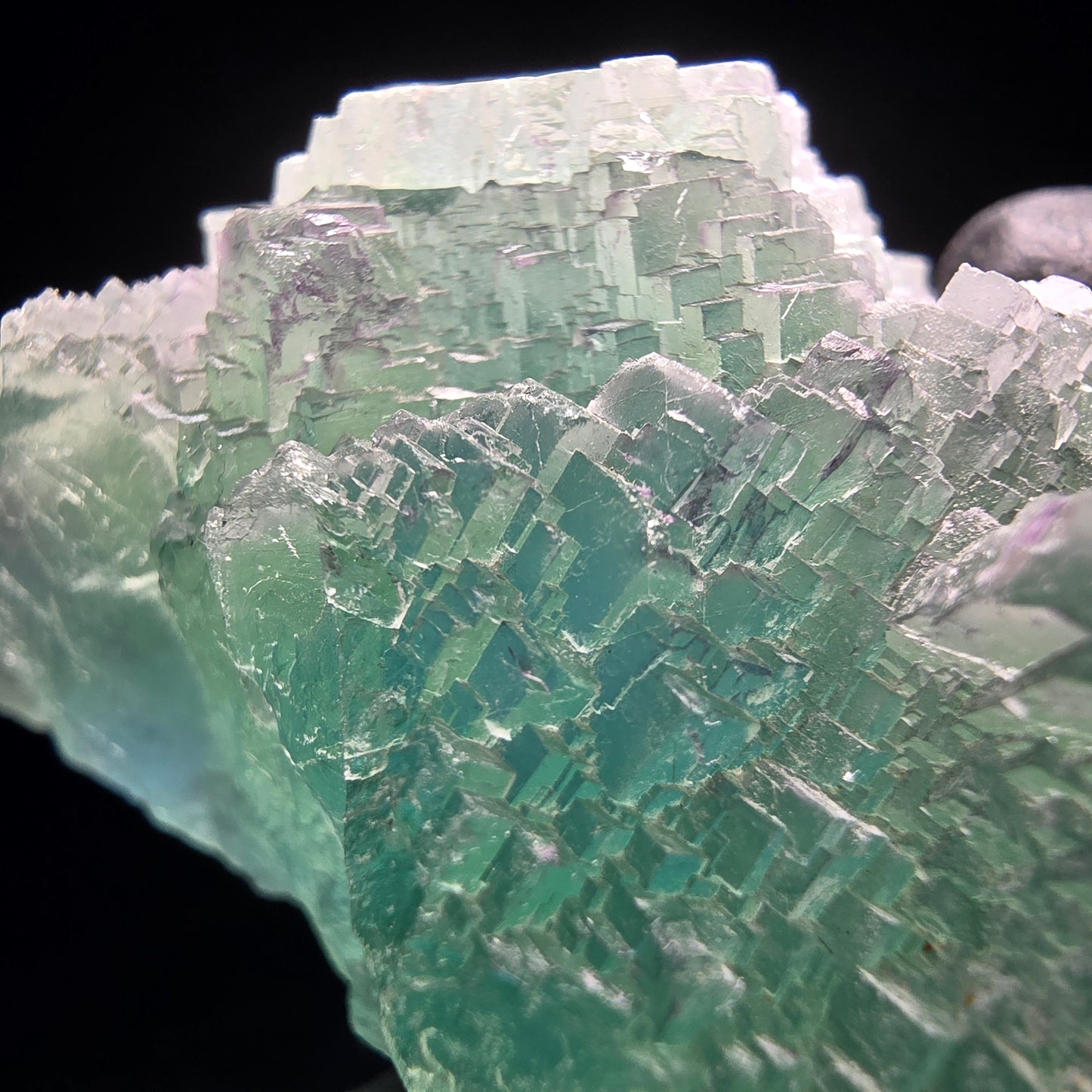 Zonare Phantom Fluorite Cube Stepped Omehane, Namibie 75*47*26mm Collection