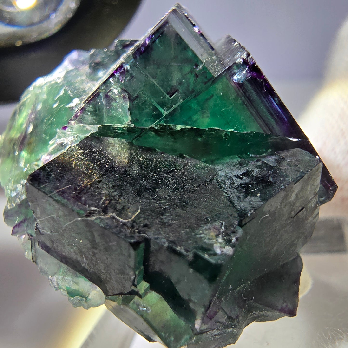 Seltene Phantom Fluorit Würfel Stufe zonal grün lila Okorusu, Namibia 40*36*22mm