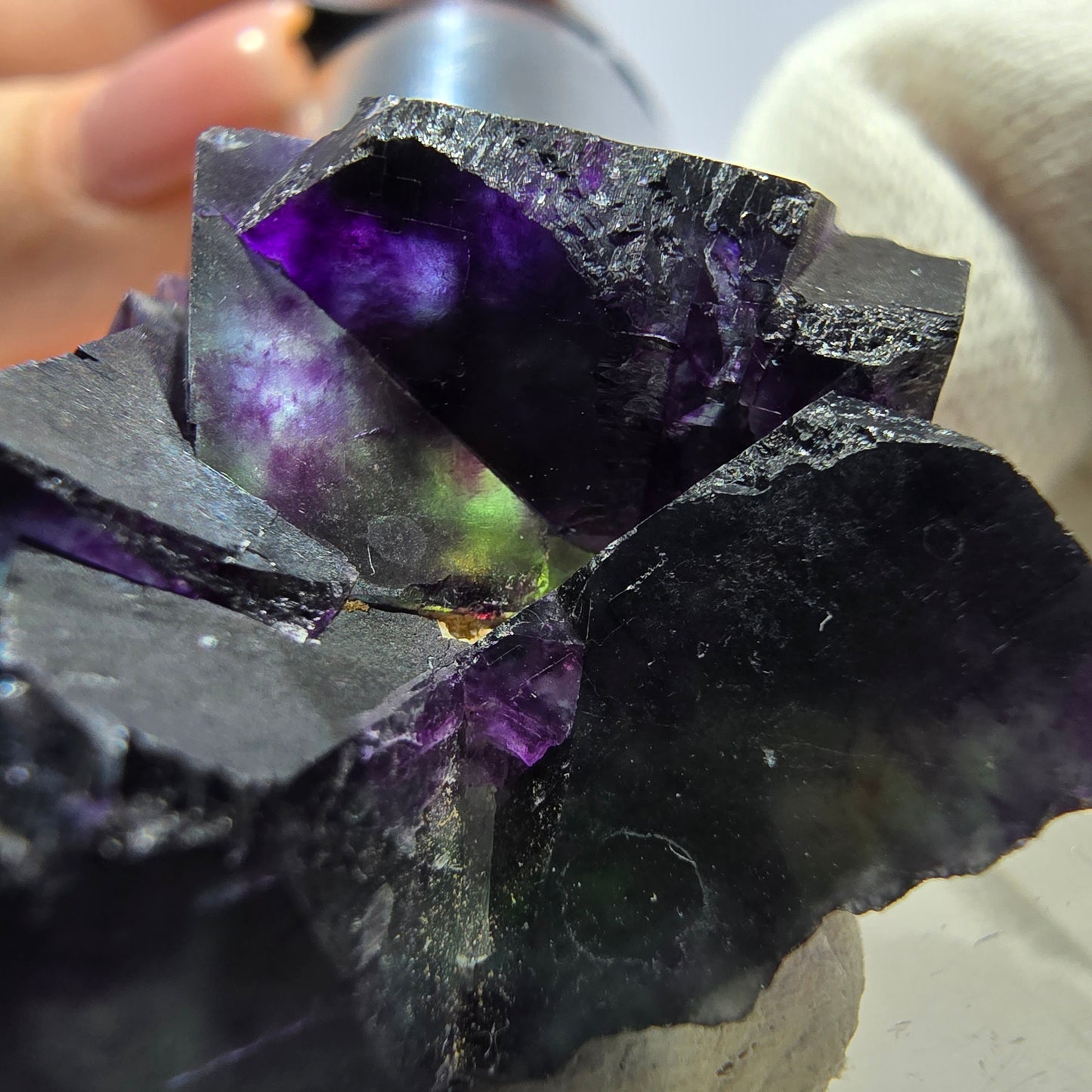 Klare Phantom Fluorit Würfel Stufe zonal grün lila Okorusu, Namibia 37*31*24mm