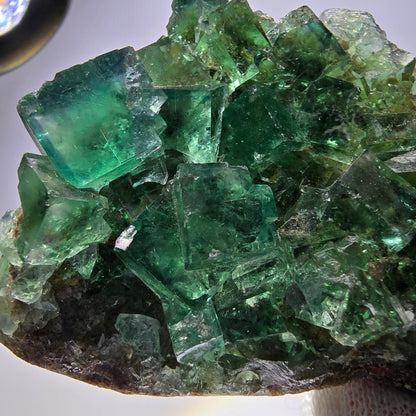 Spécimen de cube de fluorite fantôme transparente, parqueté Okorusu Namibie 95*54*21mm 