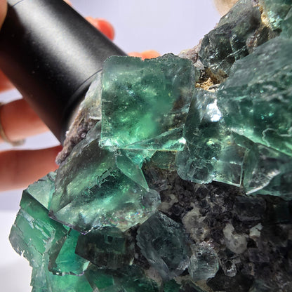 Grand cube de fluorite fantôme vert étagé Okorusu Namibie 105 x 45 x 36 mm 