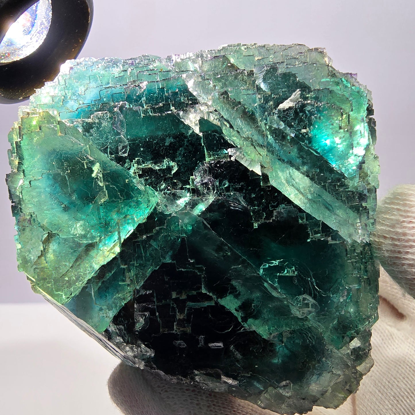 Grand cube de fluorite fantôme étagé, vert-brun, Okorusu, Namibie, 83 x 70 x 45 mm 