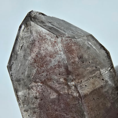 Sceptre fantôme squelette en quartz fumé DT, poche Saint-Valentin en calcite UV, Namibie 97 x 44 x 37 mm 
