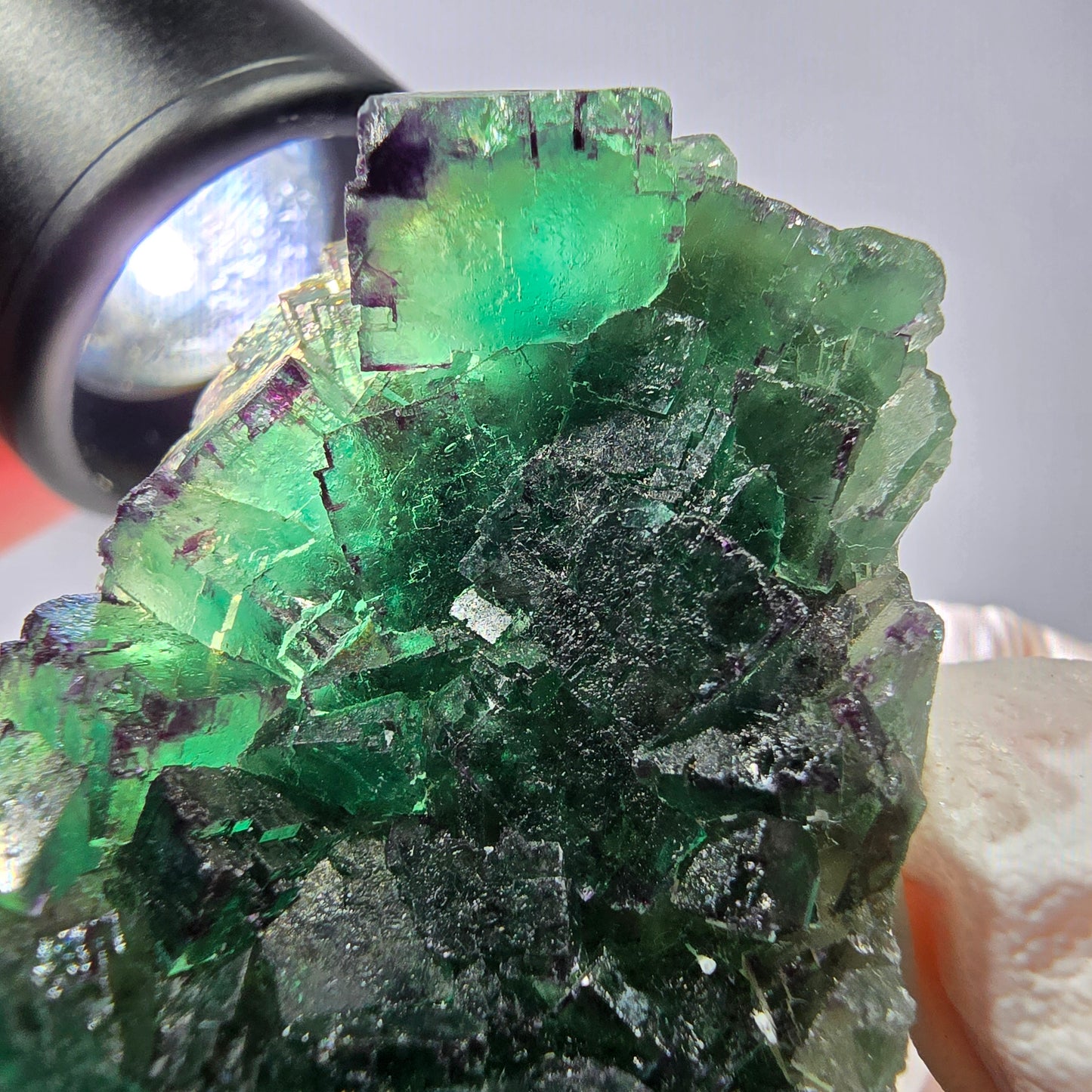 Spécimen de cube de fluorite fantôme, parqueté, zonal Okorusu, Namibie 51*34*28mm 
