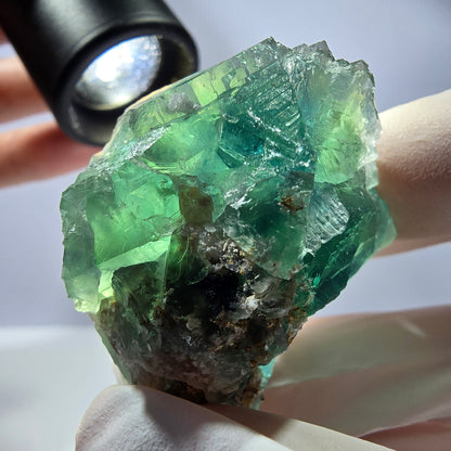 Rare cube de fluorite fantôme, spécimen de quartz vert Okorusu, Namibie, 44 x 40 x 29 mm 