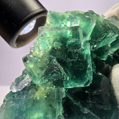 Grand cube de fluorite fantôme vert étagé Okorusu Namibie 102 x 78 x 28 mm 
