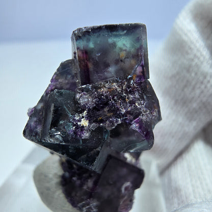 Spécimen rare de cube de fluorite fantôme, vert zonal et violet, Okorusu, Namibie, 30 x 21 x 17 mm 
