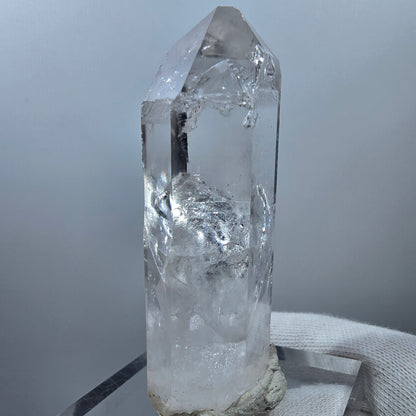 Clear healed quartz point Valentine pocket gobobs. Namibia 69*24*23mm 