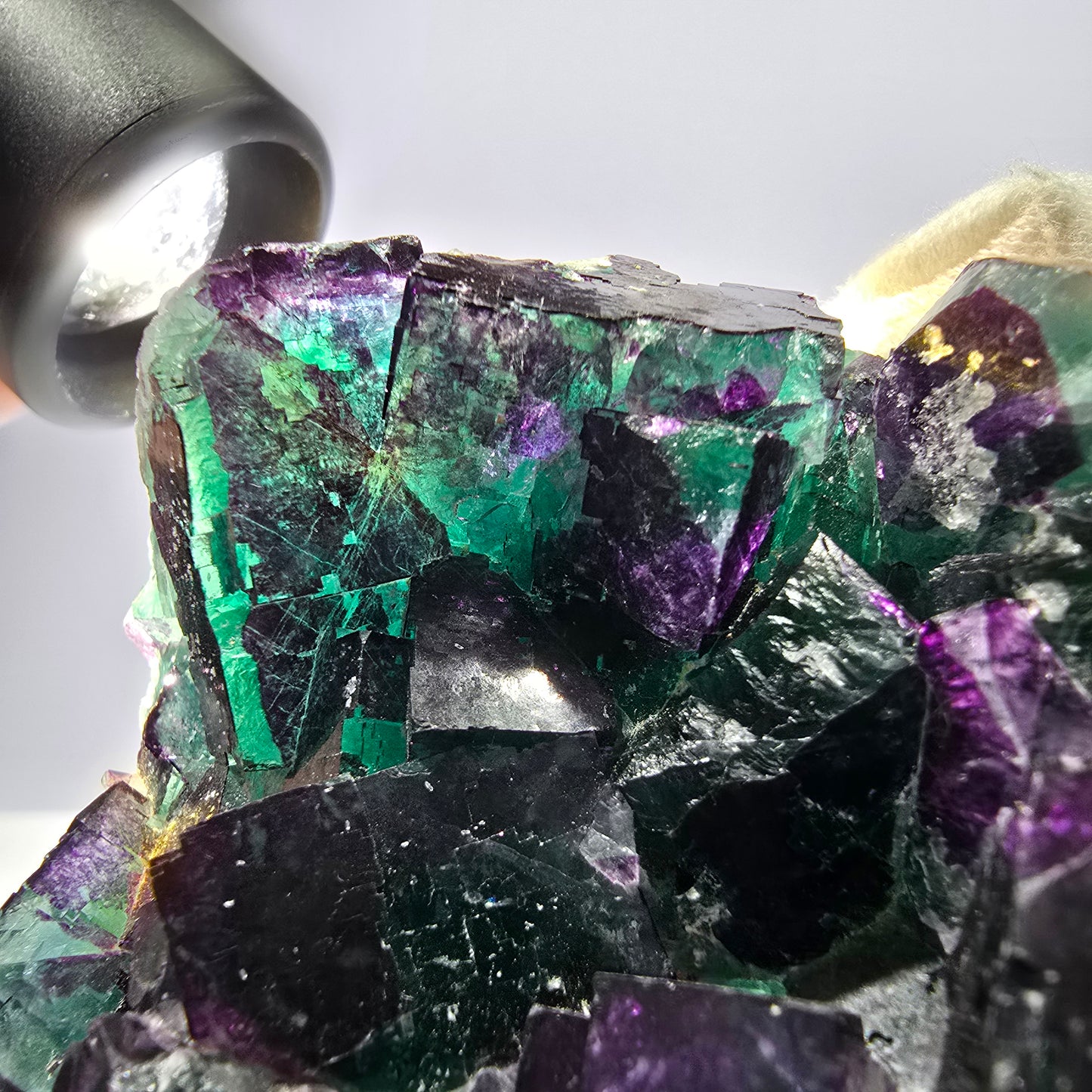 Grand spécimen de cube de fluorite fantôme vert violet zonal 11:11 Angel Pocket, Namibie 80*73*30mm 