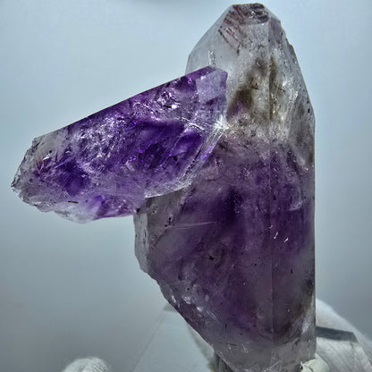 Harlekin Phantom Amethyst mit Analcim Stufe Streep Mine Gobob Namibia 66*54*35mm