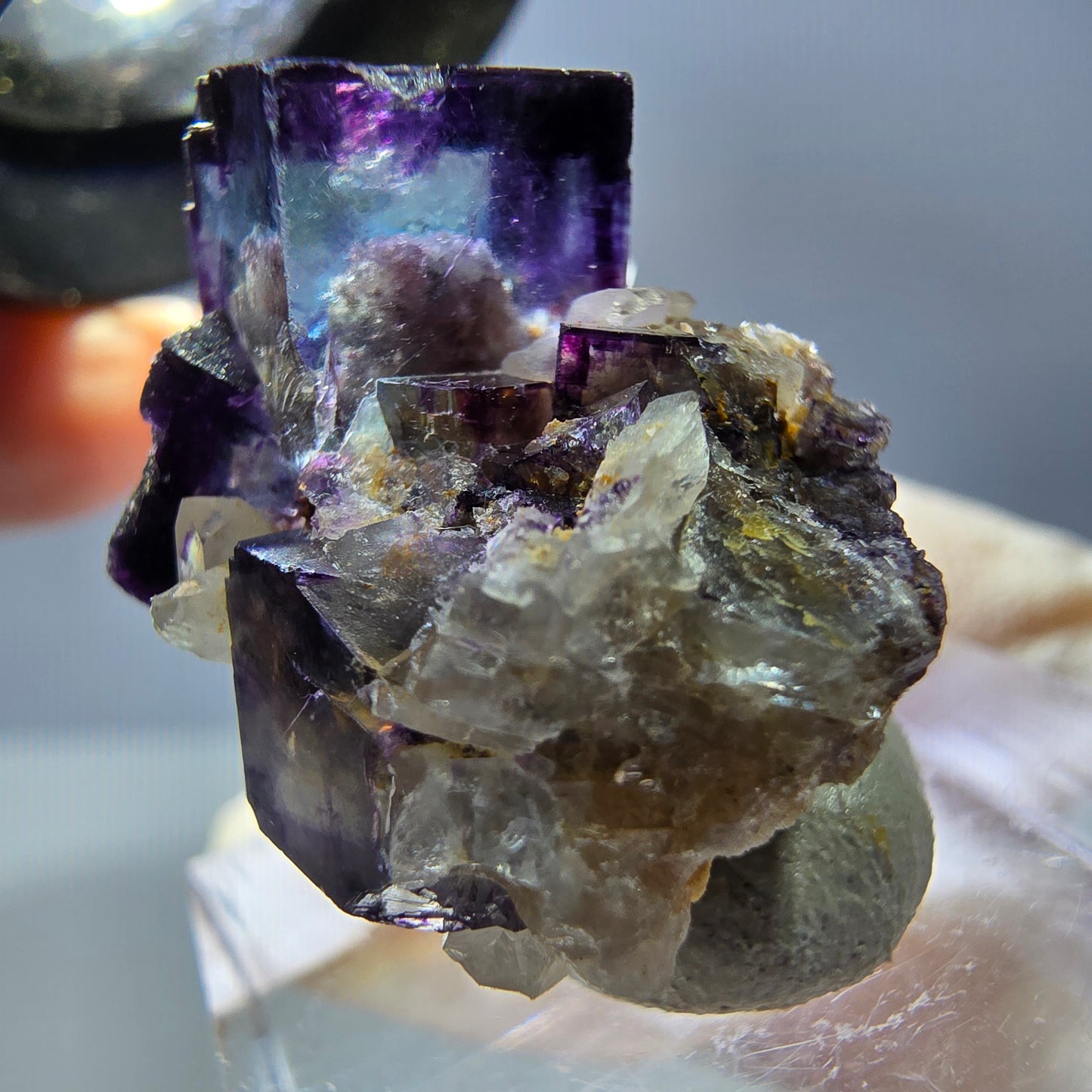 Phantom Fluorit Würfel, parkettiert, Quarz Stufe Okorusu, Namibia 28*24*19mm