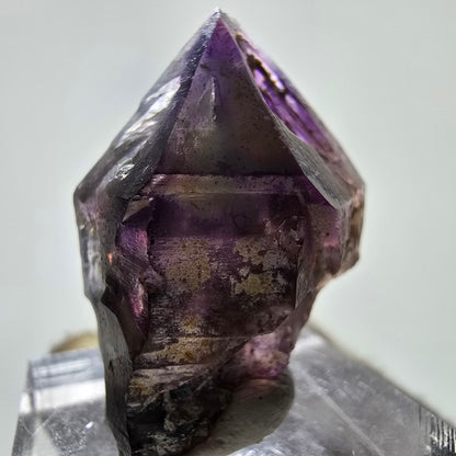 Sceptre squelette en améthyste fantôme rare, pointe Brandberg, Namibie, 30 x 24 x 20 mm 
