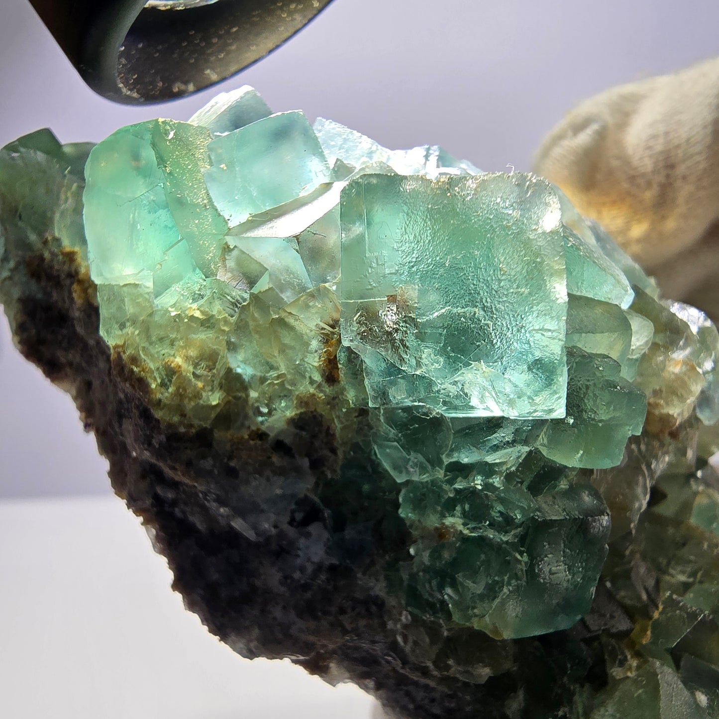 Grand spécimen de cube de fluorite fantôme, parqueté vert, Okorusu, Namibie, 104 x 82 x 43 mm 