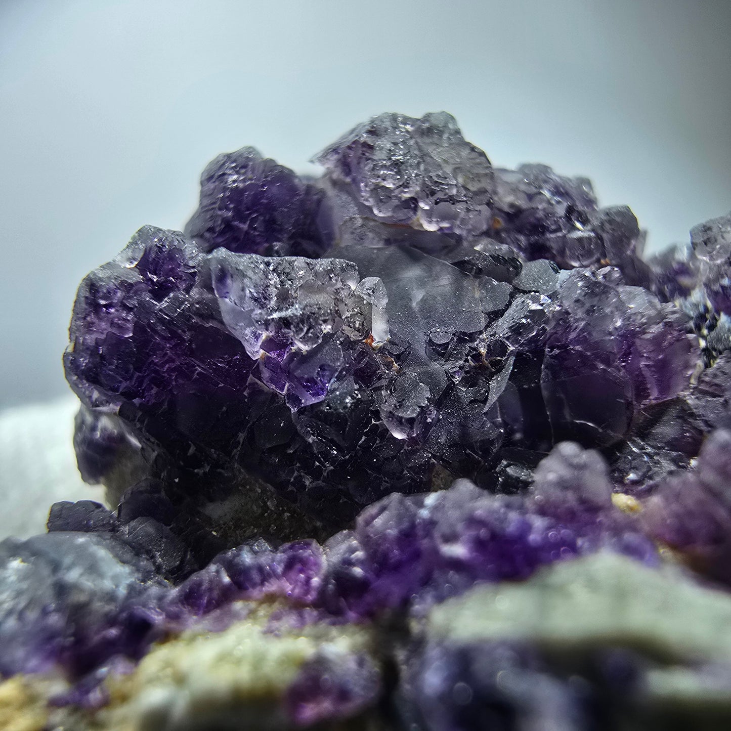 Phantom fluorite, hyalite, muscovite, orthoclase stage Erongo, Namibia 43*41*30mm 