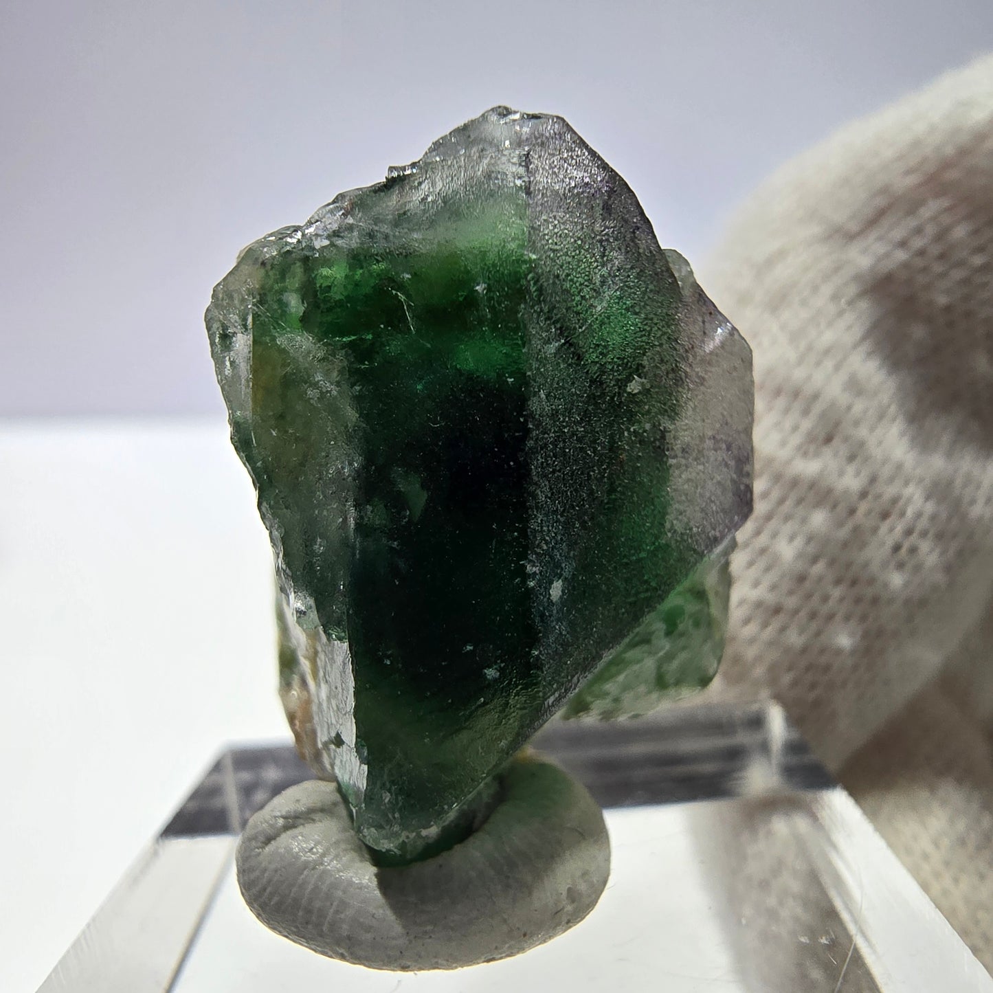 Cube de fluorite fantôme zonal, muscovite, spécimen d'hyalite, Erongo, Namibie, 26 x 18 x 16 mm 