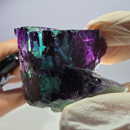 Spécimen de cube de fluorite fantôme vert violet zonal 11:11 Angel Pocket, Namibie 54*38*38mm 
