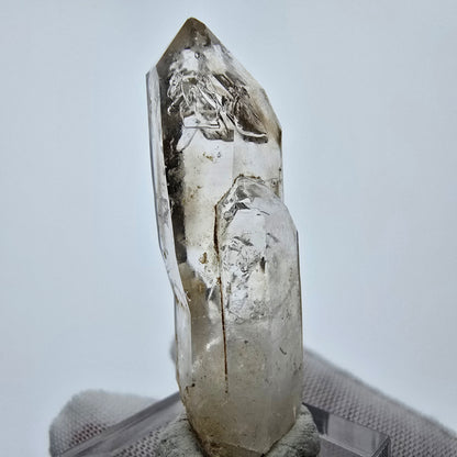 Enhydro Phantom Quartz fumé Sceptre Tip 1x Bubble Goboboseb, Namibie 48*14*12mm 
