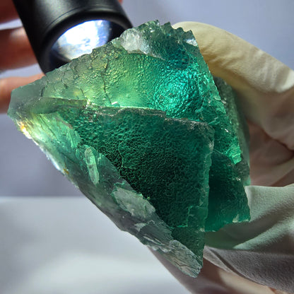 Rare spécimen de cube de fluorite fantôme, parqueté vert Okorusu, Namibie, 66 x 47 x 35 mm 