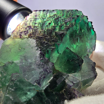 Spécimen de cube de fluorite fantôme transparent, parqueté, zonal, Okorusu, Namibie, 92 x 51 x 28 mm 