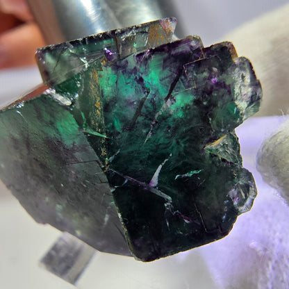 Rare spécimen de cube de fluorite fantôme, vert-violet zonal, Okorusu, Namibie, 26 x 21 x 18 mm 