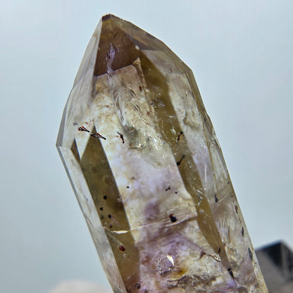 Améthyste fantôme Enhydro, mine d'hématite Streep, Goboboseb, Namibie, 32 x 11 x 11 mm 