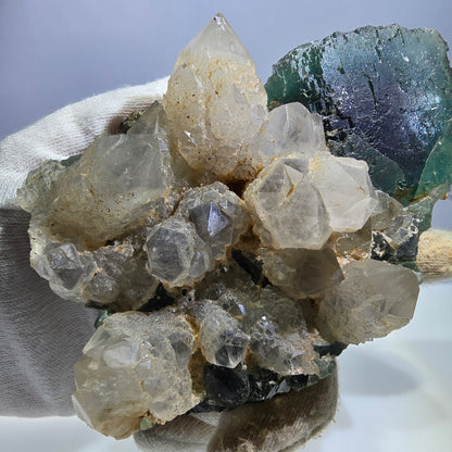 Grand spécimen de quartz parqueté en cube de fluorite fantôme Okorusu Namibie 134 x 89 x 44 mm 