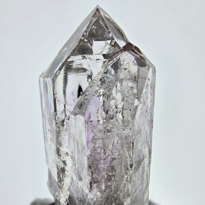 Sceptre squelette en améthyste Enhydro, pochette bulle XL pour la Saint-Valentin, Namibie 50 x 31 x 16 mm 