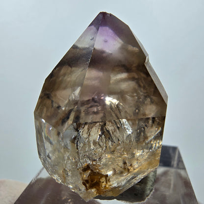 Pointe de sceptre en améthyste fantôme de Goboboseb, Namibie, 30 x 24 x 19 mm 