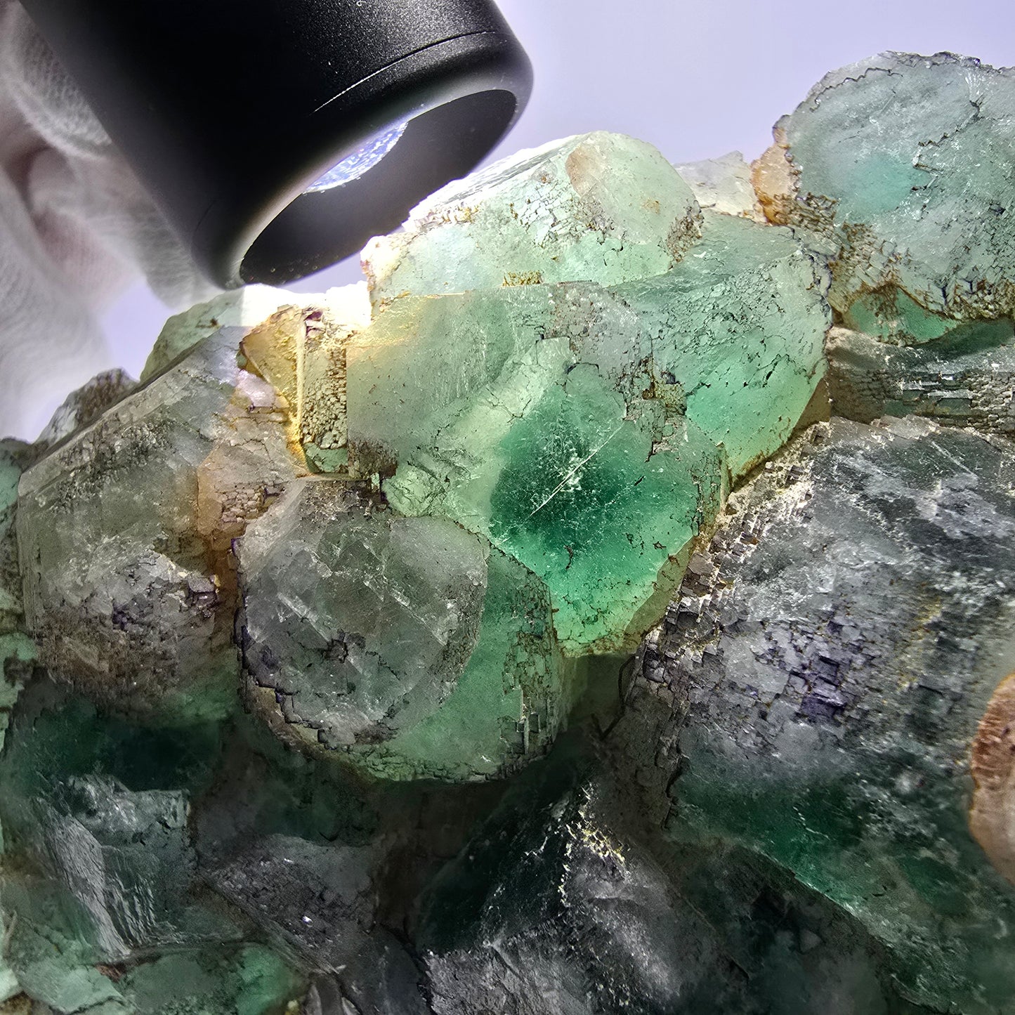 Cube de fluorite fantôme XL hexagonal à gradins zonal Erongo, Namibie 142 x 110 x 41 mm 